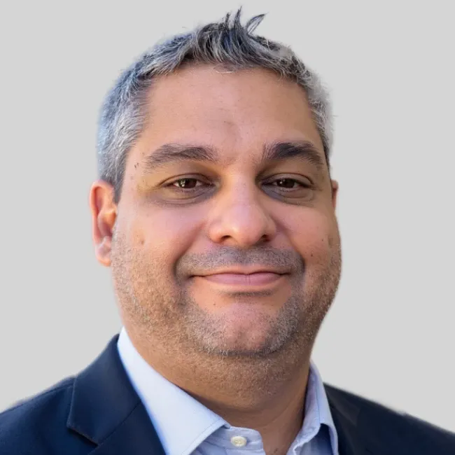 Axel Rivera Headshot